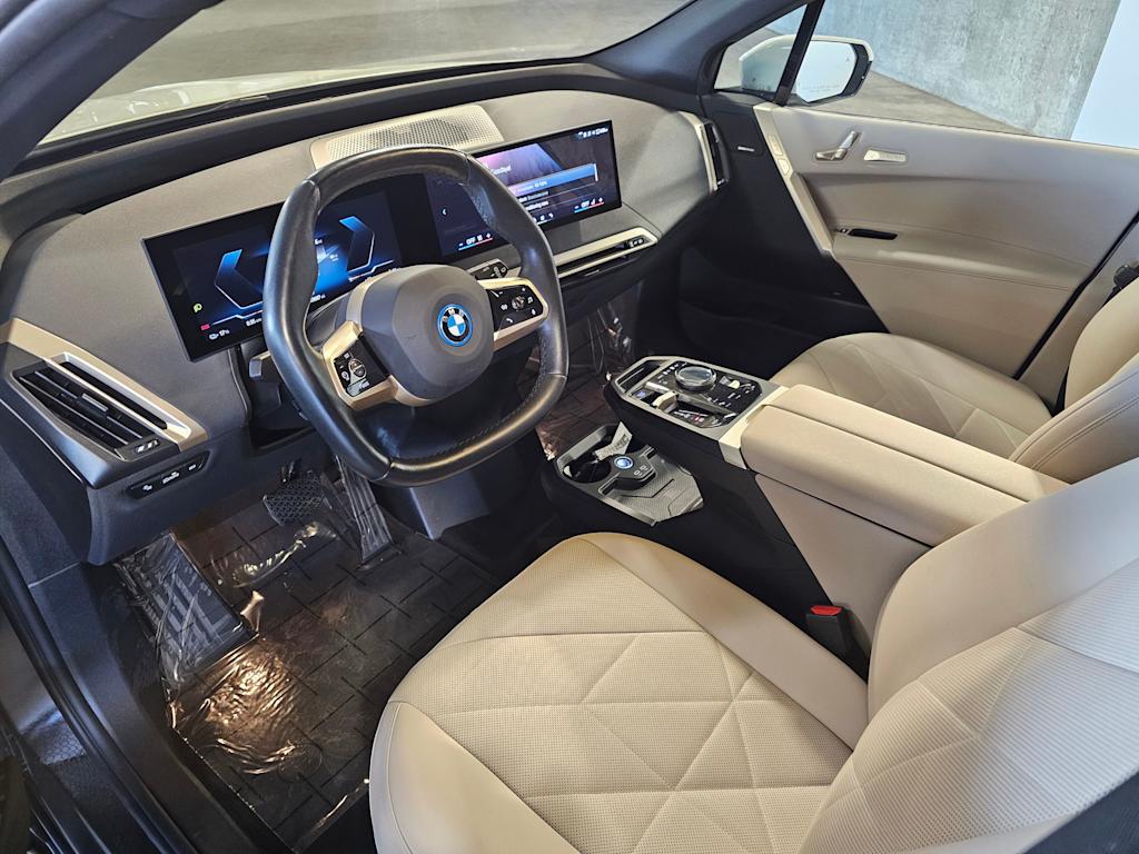 Thumbnail: 2024 BMW iX - 2