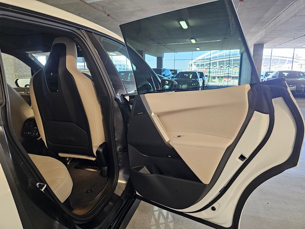 Thumbnail: 2024 BMW iX - 31