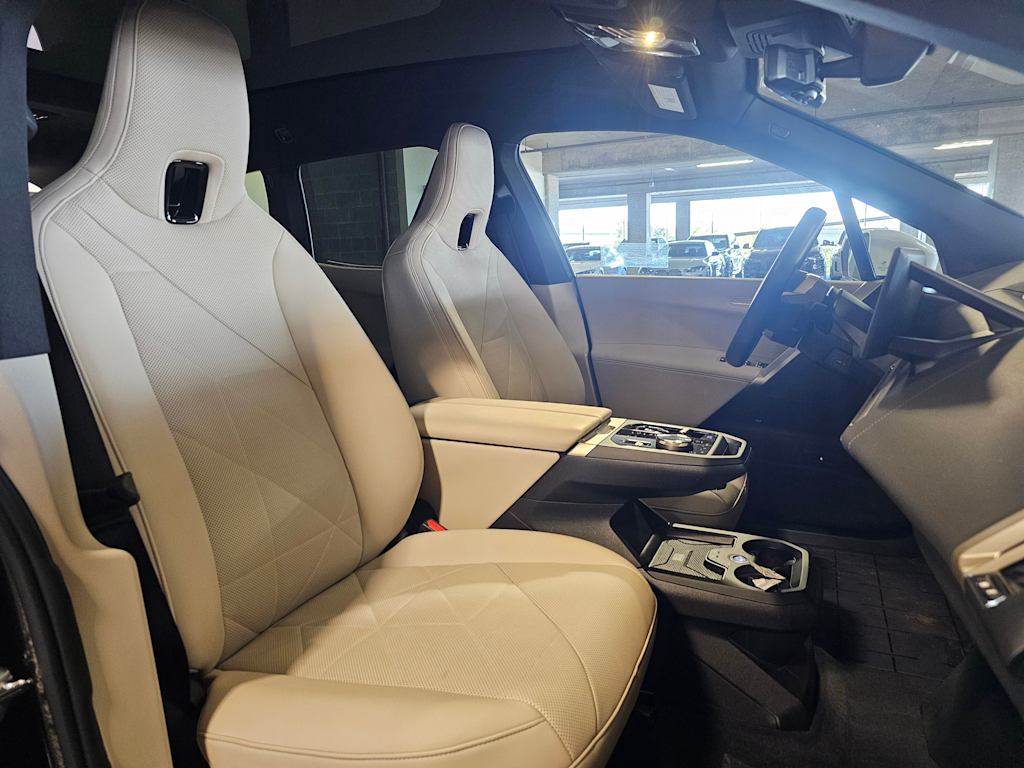 Thumbnail: 2024 BMW iX - 34