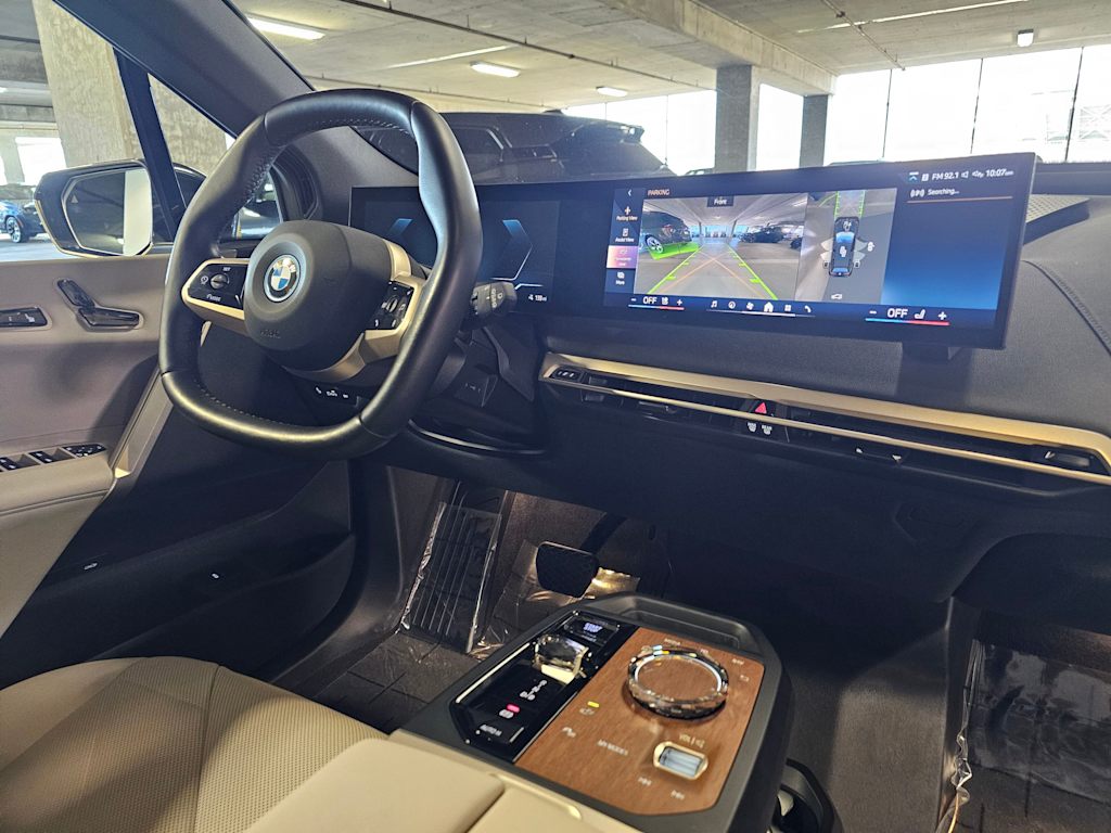 Thumbnail: 2024 BMW iX - 13