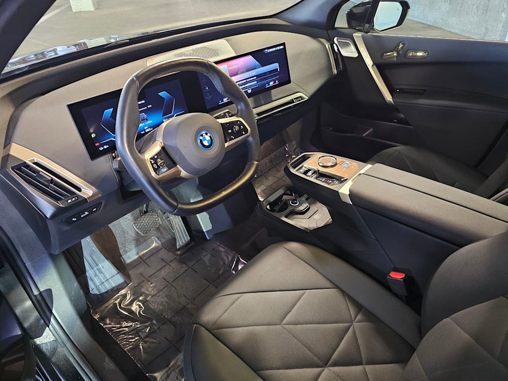 Thumbnail: 2023 BMW iX - 2