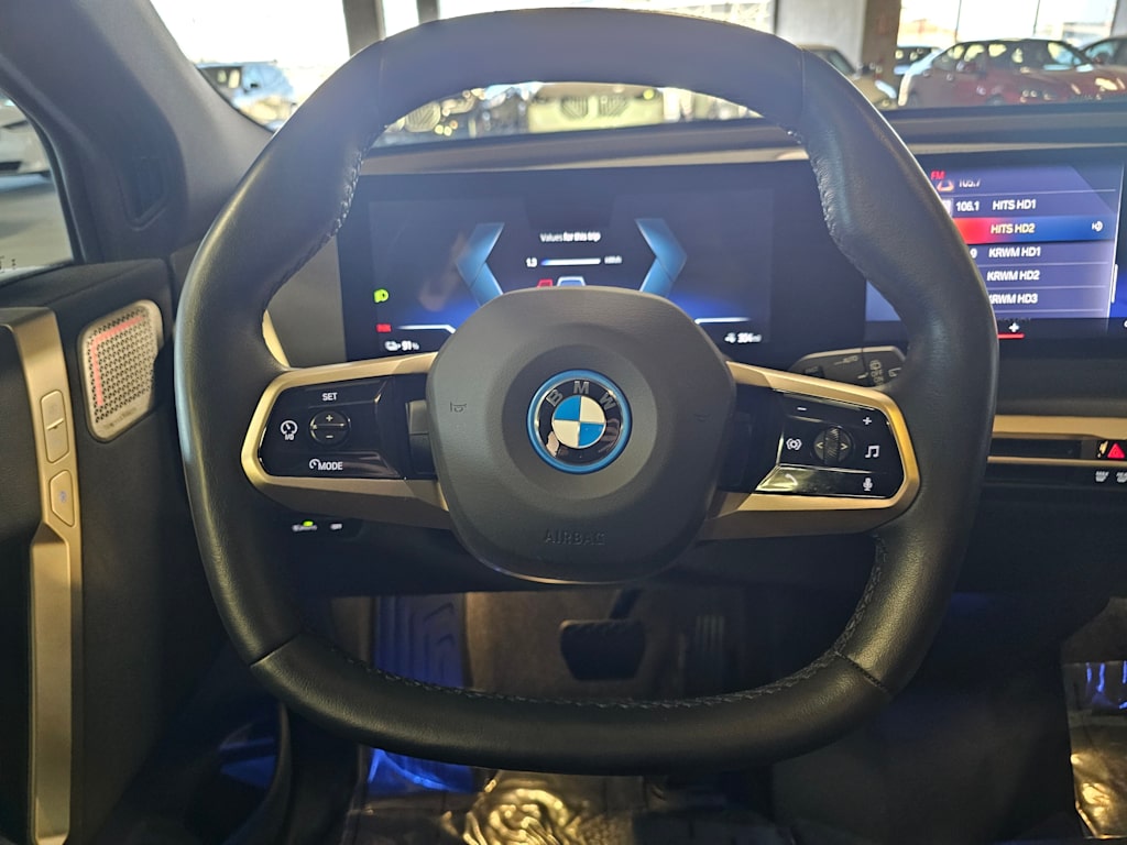 Thumbnail: 2023 BMW iX - 12