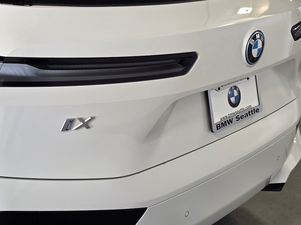 Thumbnail: 2024 BMW iX - 19