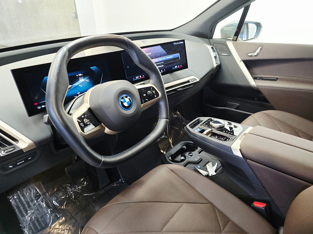Thumbnail: 2024 BMW iX - 2