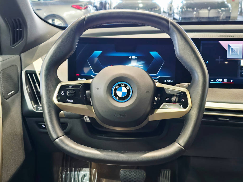 Thumbnail: 2024 BMW iX - 13