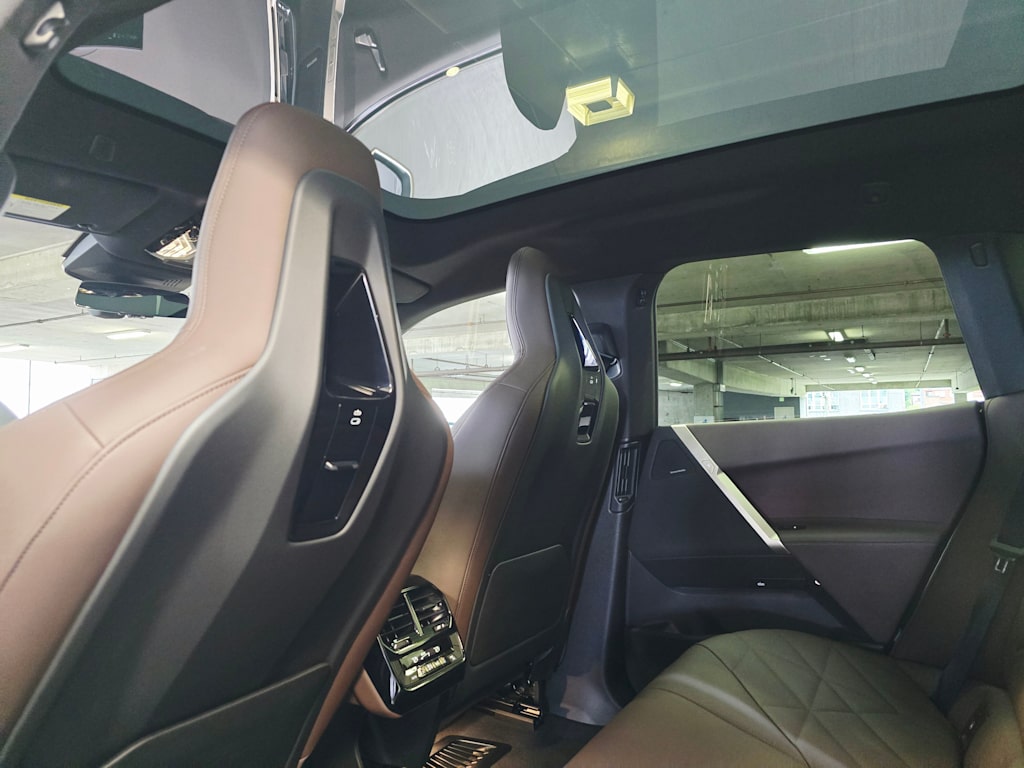 Thumbnail: 2024 BMW iX - 30