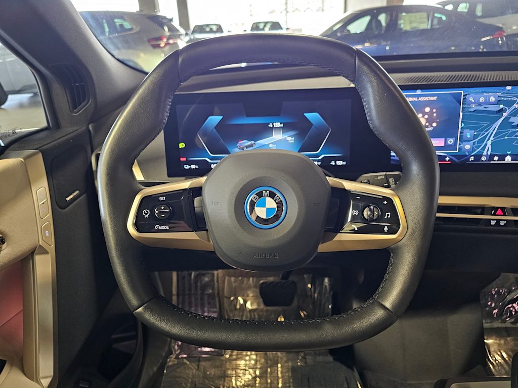 Thumbnail: 2024 BMW iX - 13