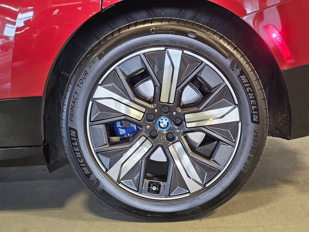 Thumbnail: 2024 BMW iX - 7