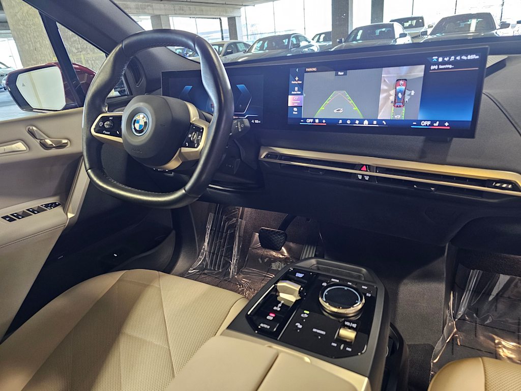 Thumbnail: 2024 BMW iX - 13