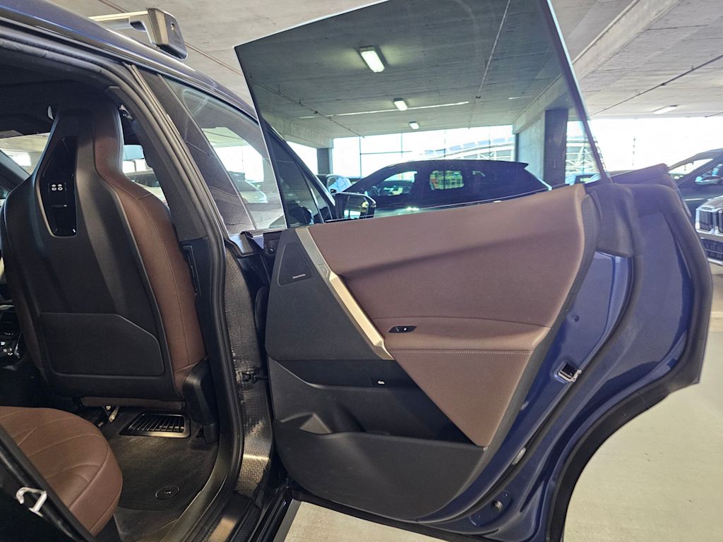 Thumbnail: 2023 BMW iX - 29