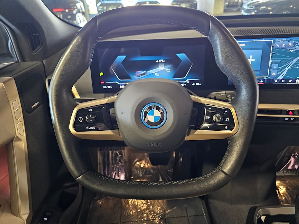 Thumbnail: 2024 BMW iX - 12