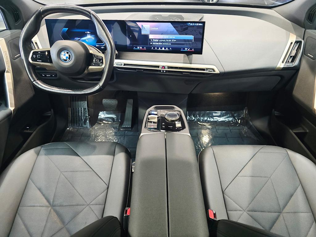 Thumbnail: 2024 BMW iX - 9