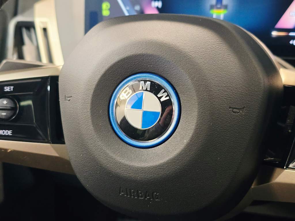 Thumbnail: 2024 BMW iX - 30