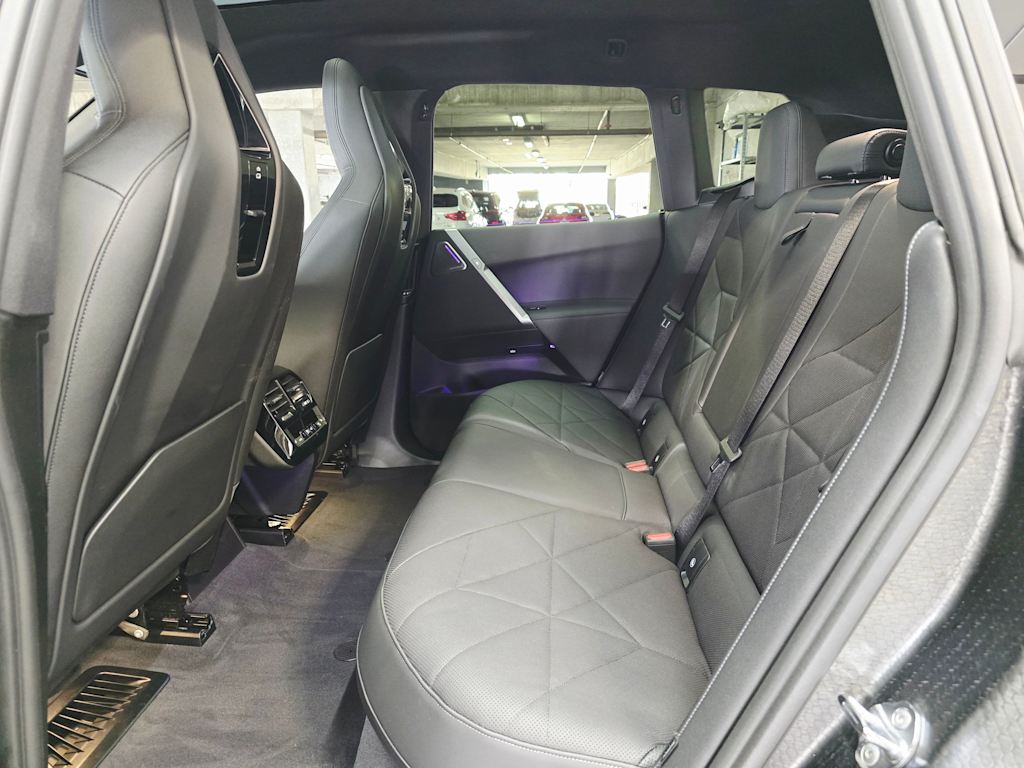 Thumbnail: 2025 BMW iX - 12