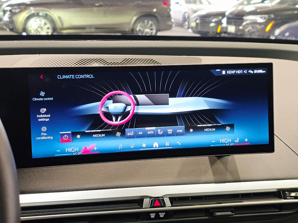 Thumbnail: 2025 BMW iX - 23