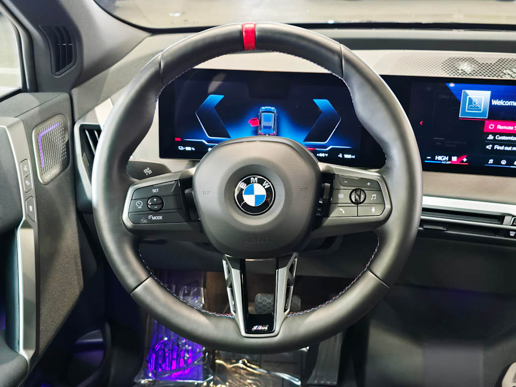 Thumbnail: 2025 BMW iX - 13