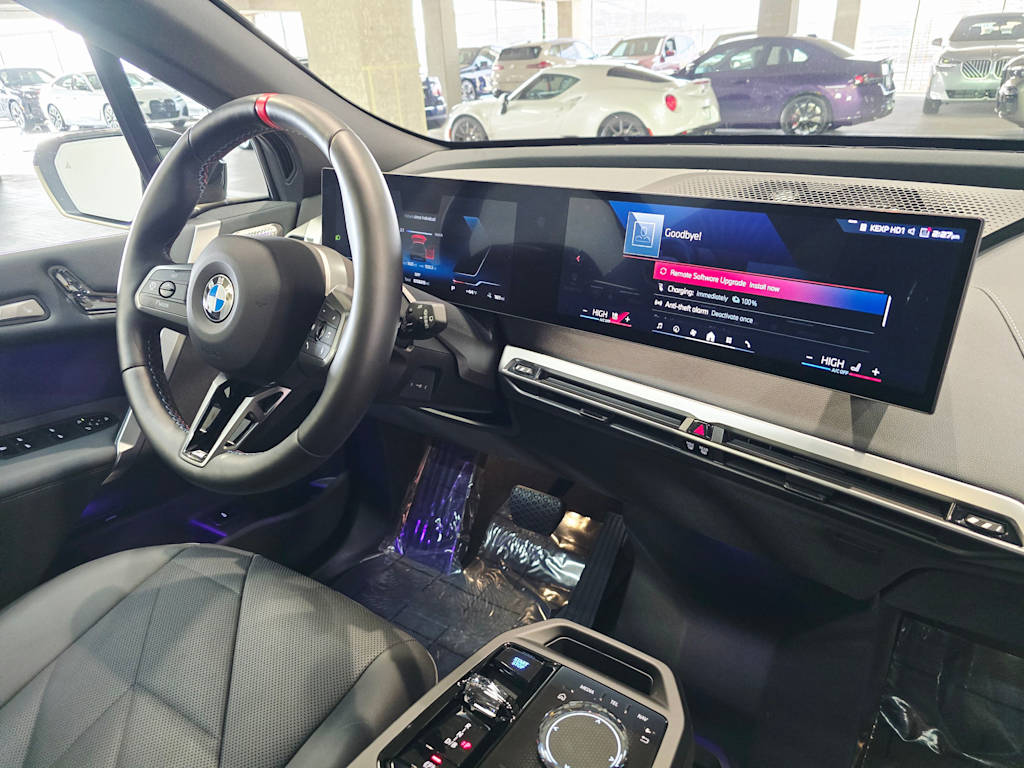 Thumbnail: 2025 BMW iX - 14