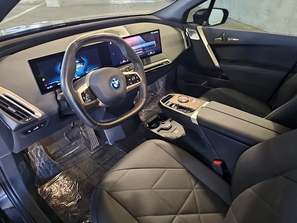 Thumbnail: 2023 BMW iX - 2