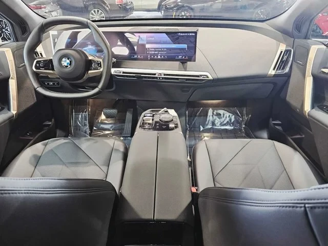 Thumbnail: 2026 BMW iX - 8