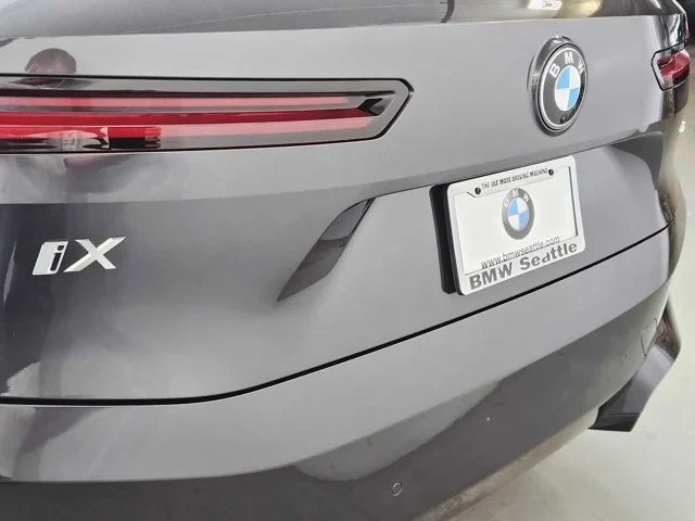 Thumbnail: 2026 BMW iX - 19