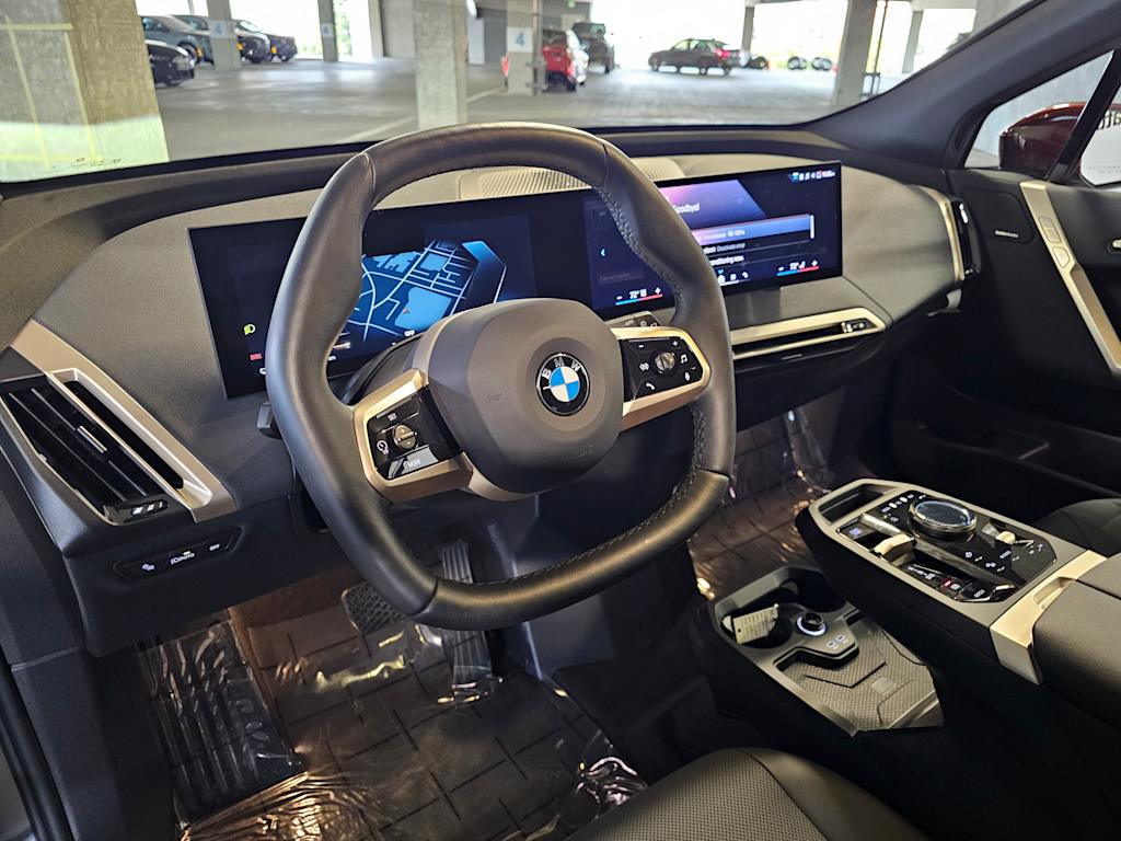 Thumbnail: 2026 BMW iX - 2