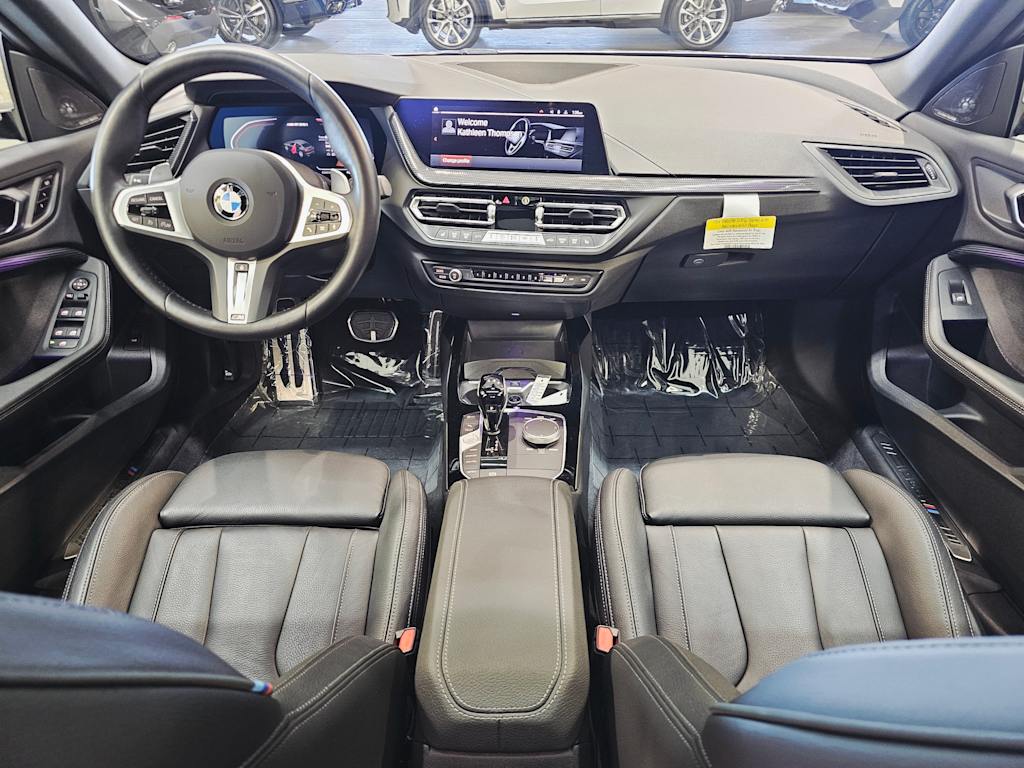 Thumbnail: 2024 BMW 2 Series - 10