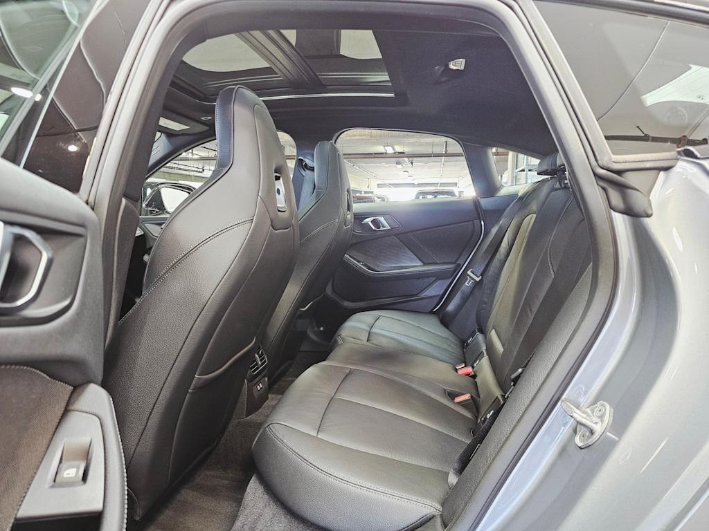 Thumbnail: 2024 BMW 2 Series - 12