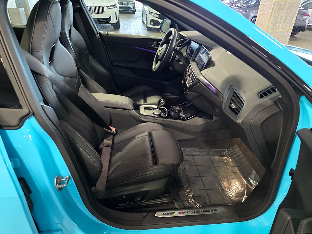 Thumbnail: 2024 BMW 2 Series - 12