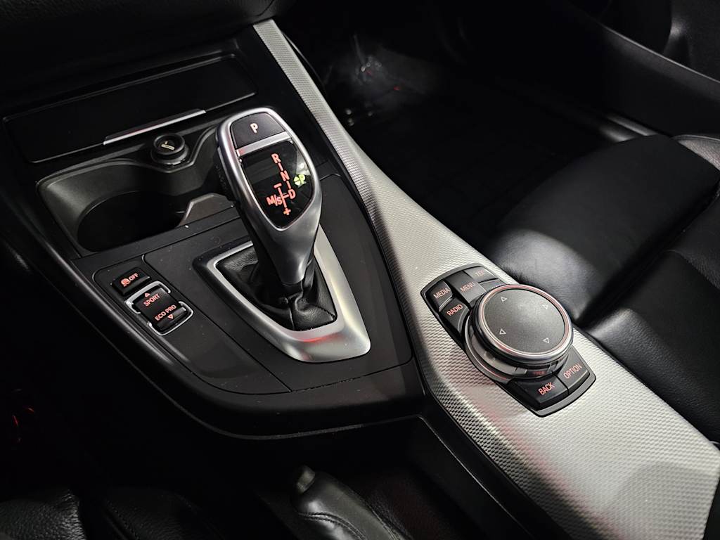 Thumbnail: 2015 BMW 2 Series - 17