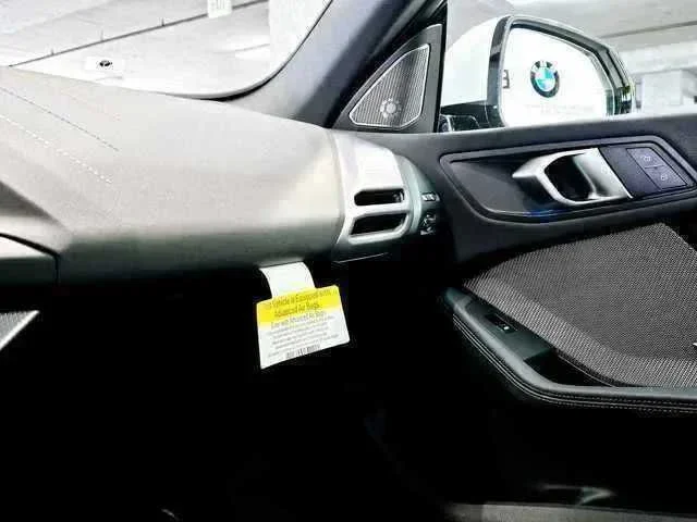 Thumbnail: 2025 BMW 2 Series - 26