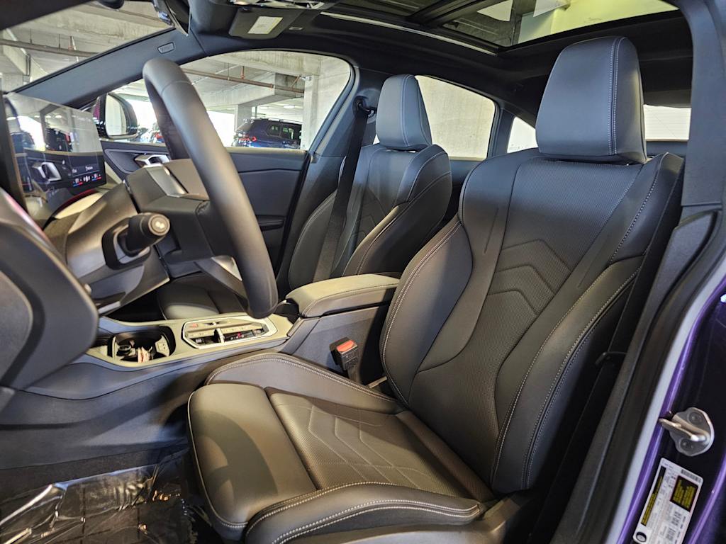 Thumbnail: 2025 BMW 2 Series - 11