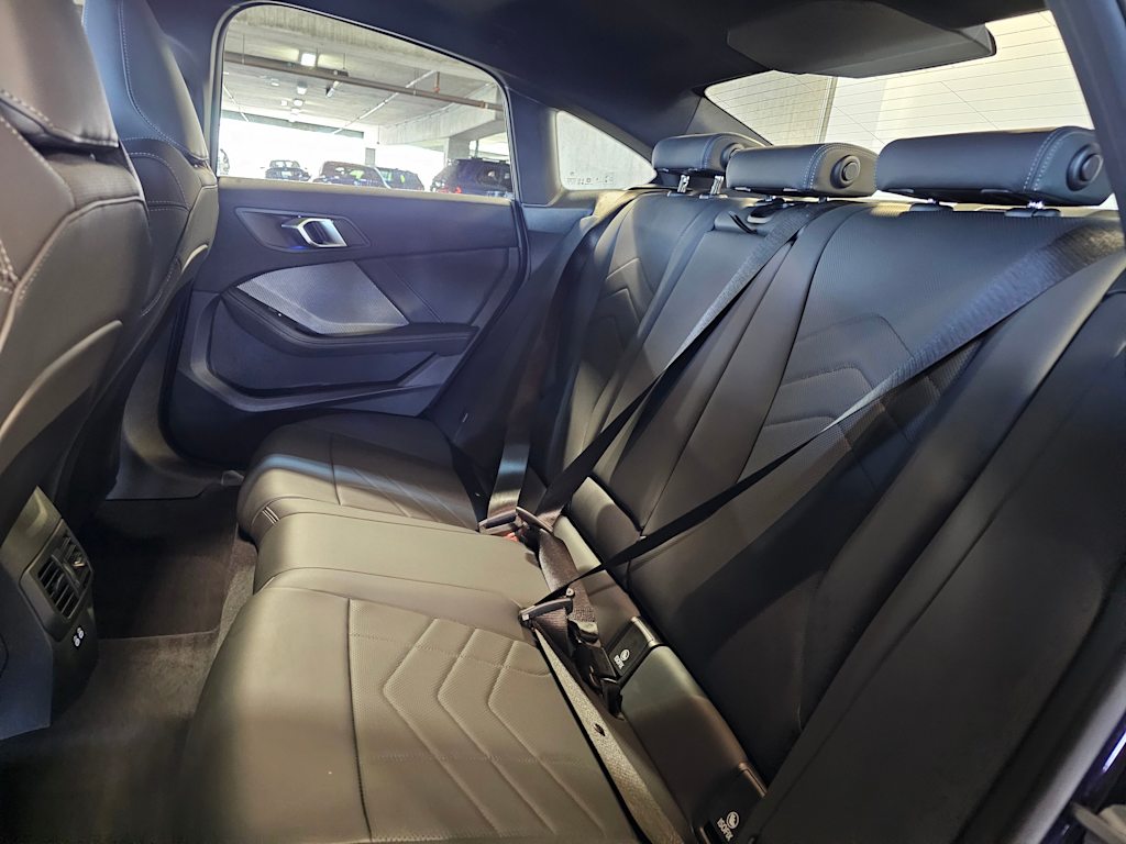 Thumbnail: 2025 BMW 2 Series - 13