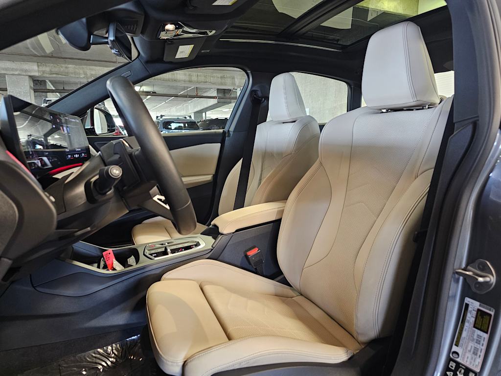 Thumbnail: 2025 BMW 2 Series - 10