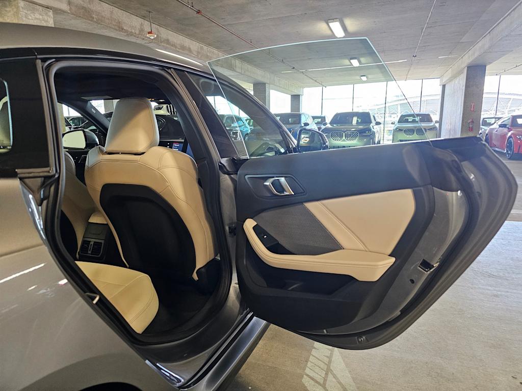 Thumbnail: 2025 BMW 2 Series - 32