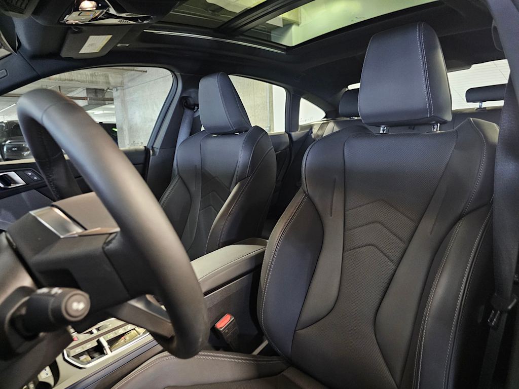 Thumbnail: 2025 BMW 2 Series - 12