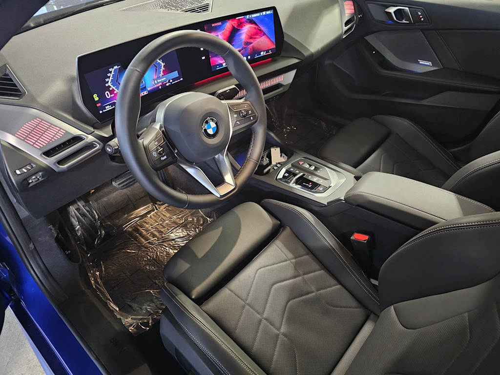 Thumbnail: 2025 BMW 2 Series - 2