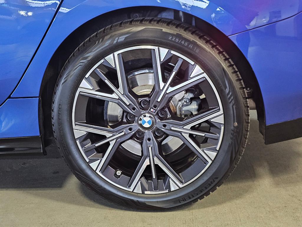 Thumbnail: 2025 BMW 2 Series - 8