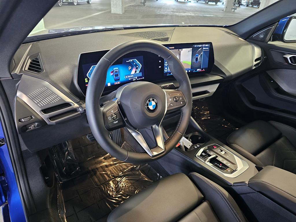Thumbnail: 2025 BMW 2 Series - 2