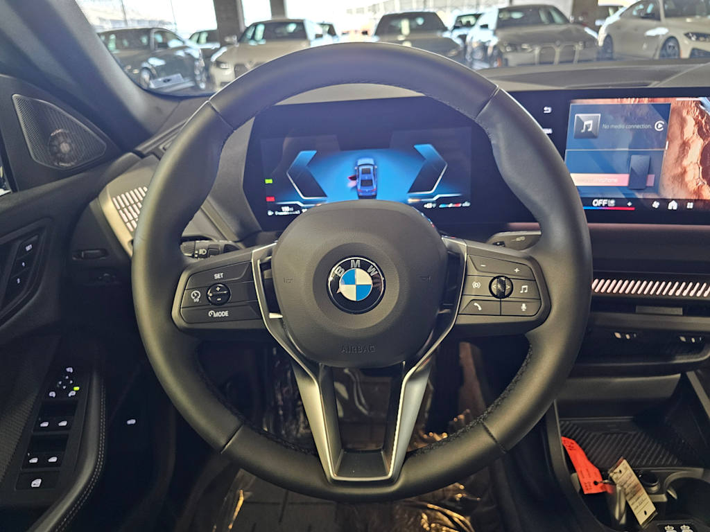 Thumbnail: 2025 BMW 2 Series - 13