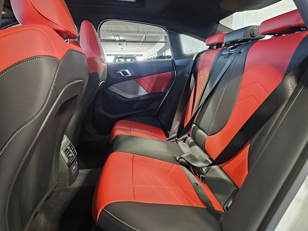 Thumbnail: 2025 BMW 2 Series - 12