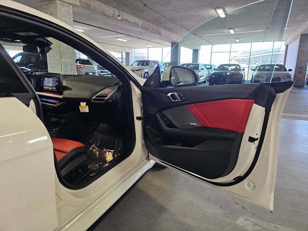 Thumbnail: 2025 BMW 2 Series - 40