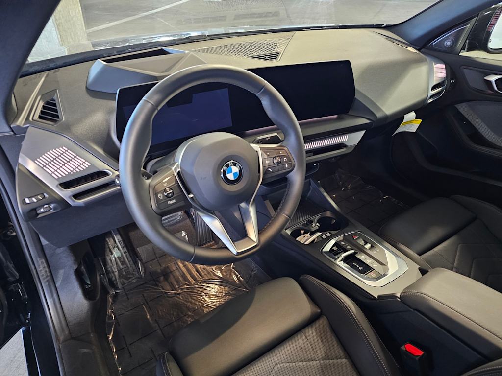 Thumbnail: 2025 BMW 2 Series - 2