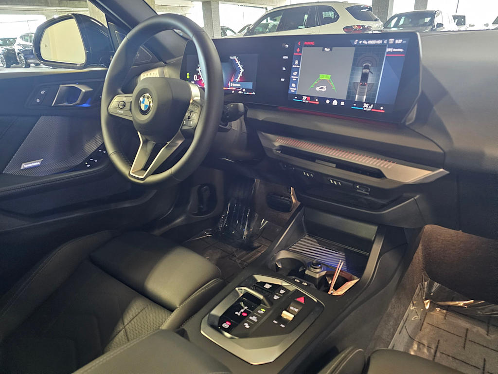 Thumbnail: 2025 BMW 2 Series - 15