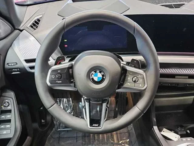Thumbnail: 2025 BMW 2 Series - 13