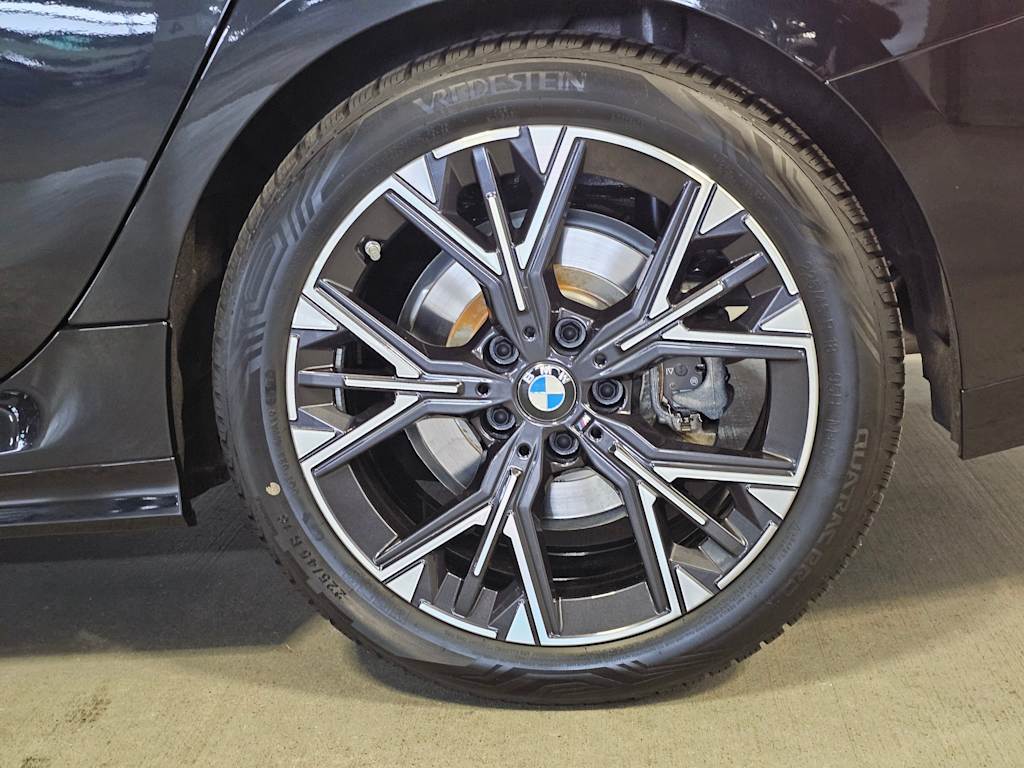 Thumbnail: 2025 BMW 2 Series - 7