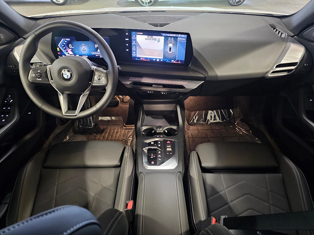 Thumbnail: 2025 BMW 2 Series - 10