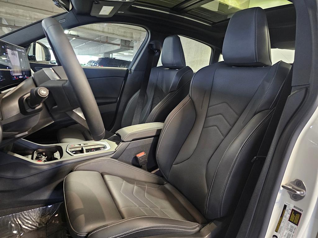 Thumbnail: 2025 BMW 2 Series - 11