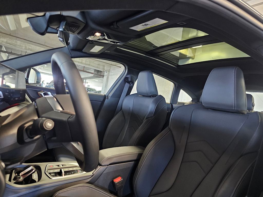 Thumbnail: 2025 BMW 2 Series - 27