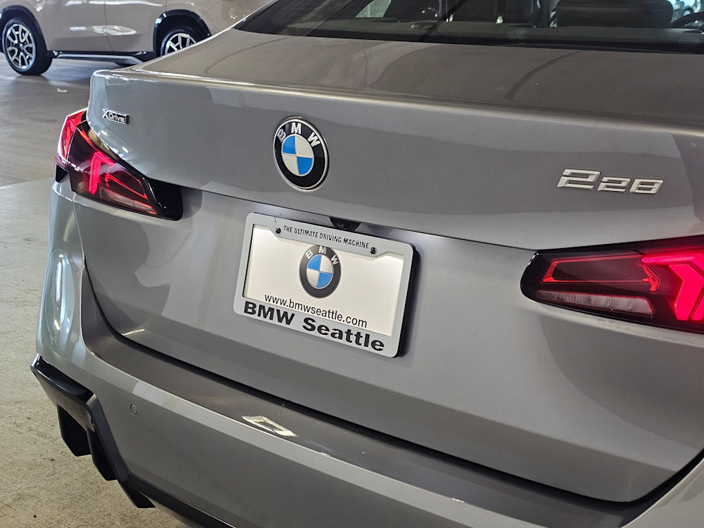 Thumbnail: 2025 BMW 2 Series - 7