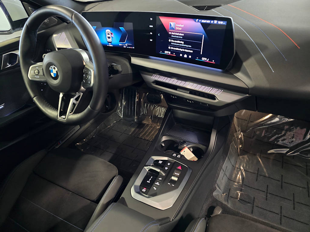 Thumbnail: 2025 BMW 2 Series - 13